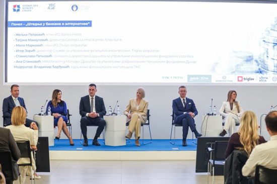 Naslovna fotografija – Stednja u bankama i alternative motivi i navike gradjana